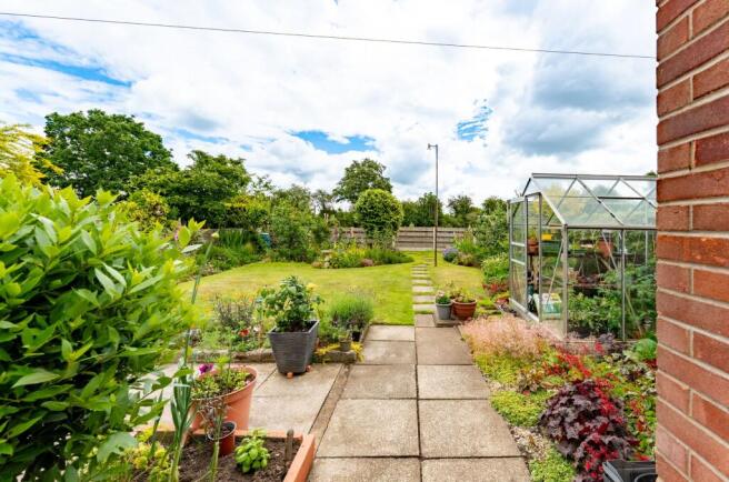 3 bed Semi-Detached for sale Image 12