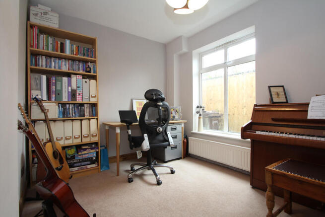 Photo 8