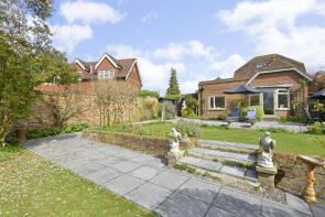 The Gate House, Burningfold Hall, Chapel Hill, Dunsfold, Godalming GU8 4NZ
