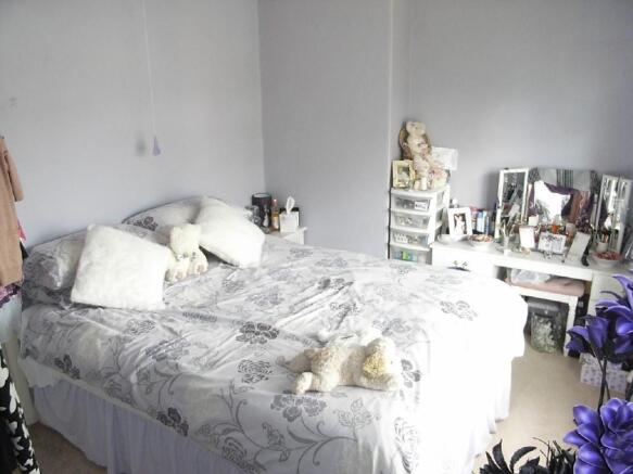 bedroom2