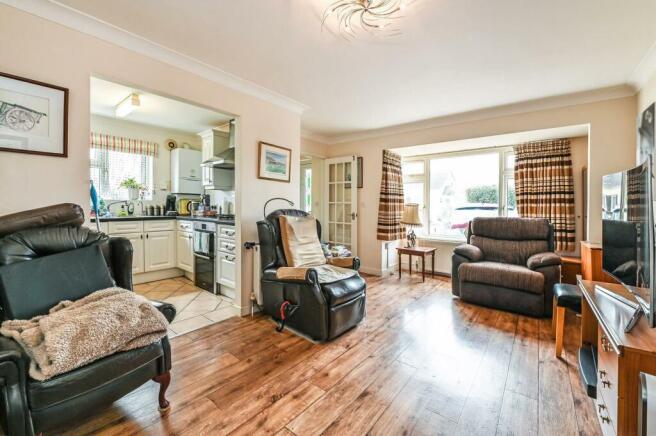 SITTING/DINING ROOM