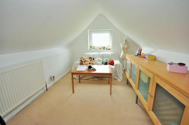 BEDROOM 5