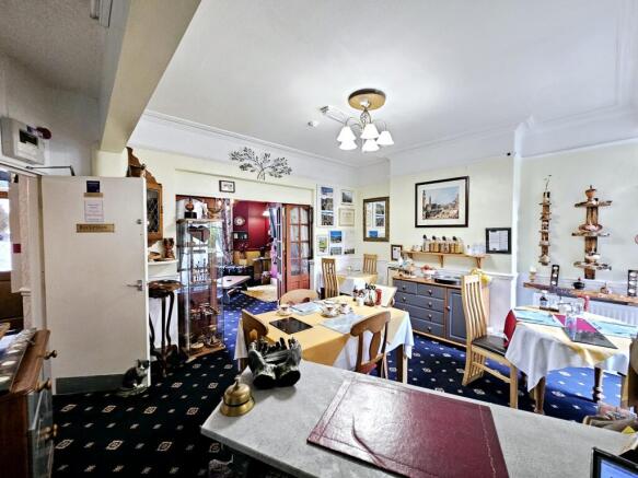 4 bed Terraced for sale Image 6