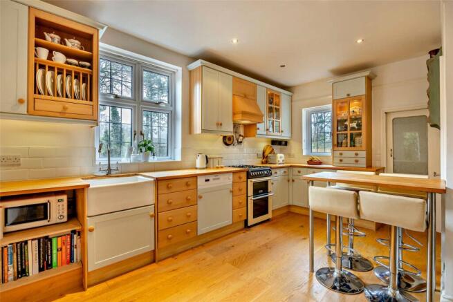 Fitted Kitchen