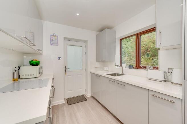 3 bed Semi-Detached for sale Image 5