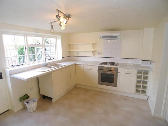 KITCHEN/BREAKFAST RO