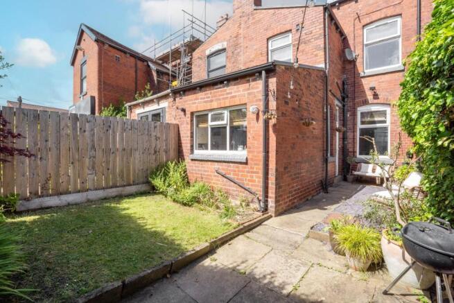 5 bed Terraced for sale Image 5