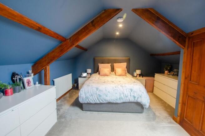 9 Robartes Road TPS Bodmin 01208 74182-18