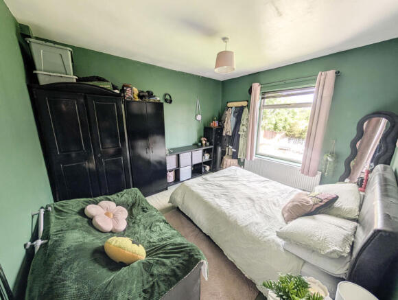 3 bed Semi-Detached for sale Image 6