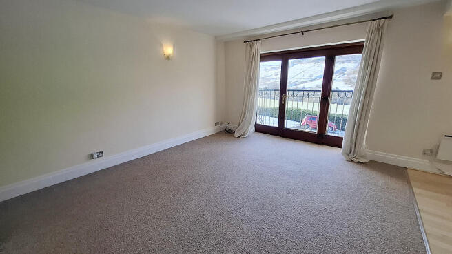 2 bed Apartment for sale Image 5