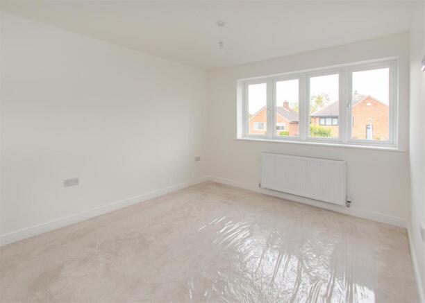 23 Farm Road-bed4.jpg