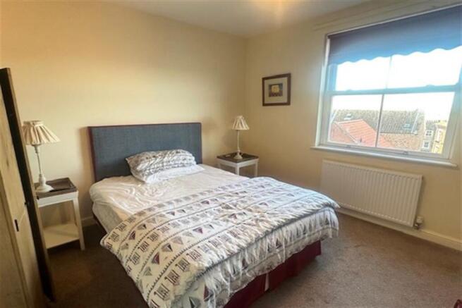 2 bed Flat for sale Image 7