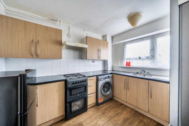 1353690-9-68c2c50...