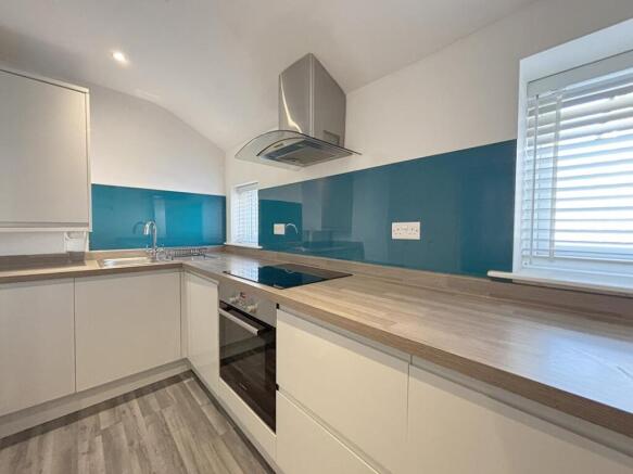 1 bed Flat to rent Image 4