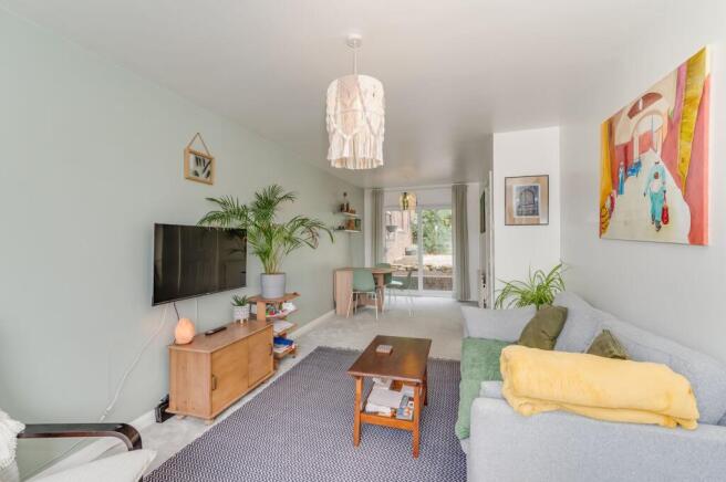 3 bed Semi-Detached for sale Image 11