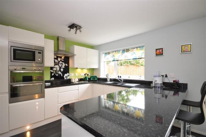 Kitchen/Breakfast Room