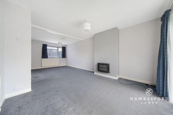 Warwick Crescent, Sittingbourne - Lounge