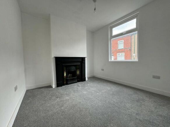 2 bed Terraced for sale Image 8