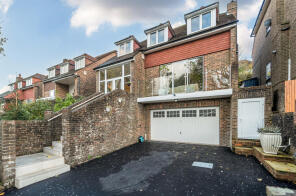 89, Park Avenue, Eastbourne BN21 2XH