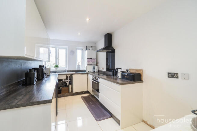 Kitchen/ Living Room