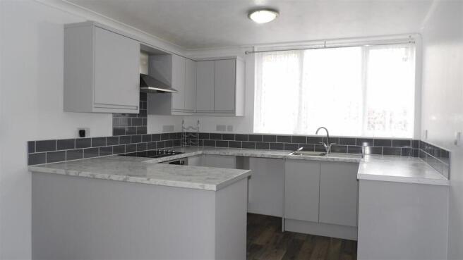 132 The Medway - Kitchen 1.JPG