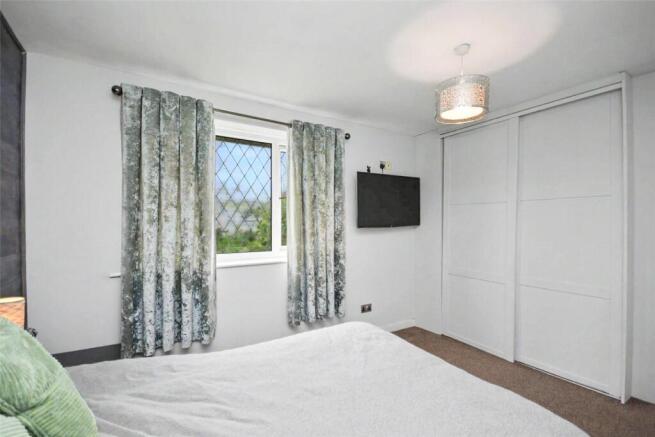 3 bed House for sale Image 12