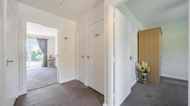 2 bed Bungalow for sale Image 10