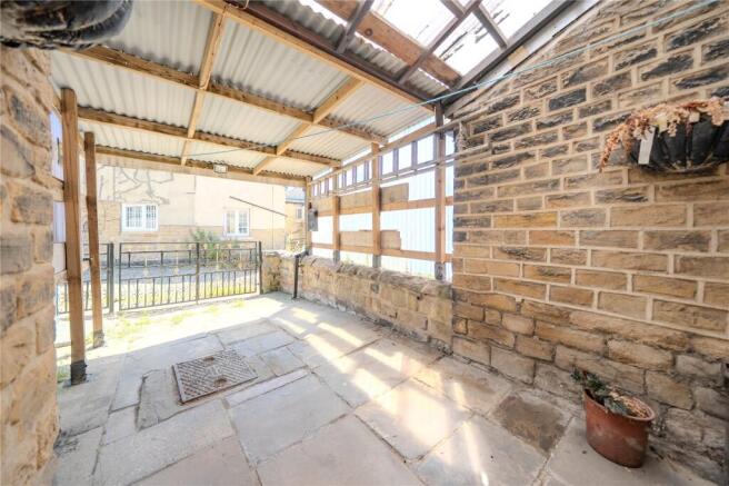 3 bed Terraced for sale Image 8