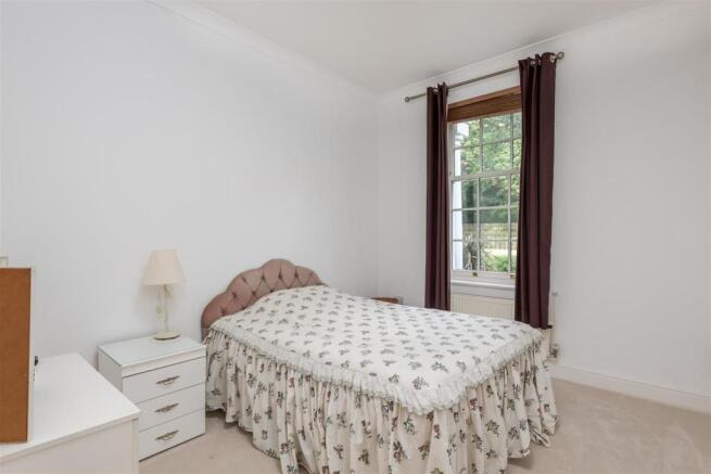 210927 - 6 Fountaine Court, Ampthill - 11.jpg