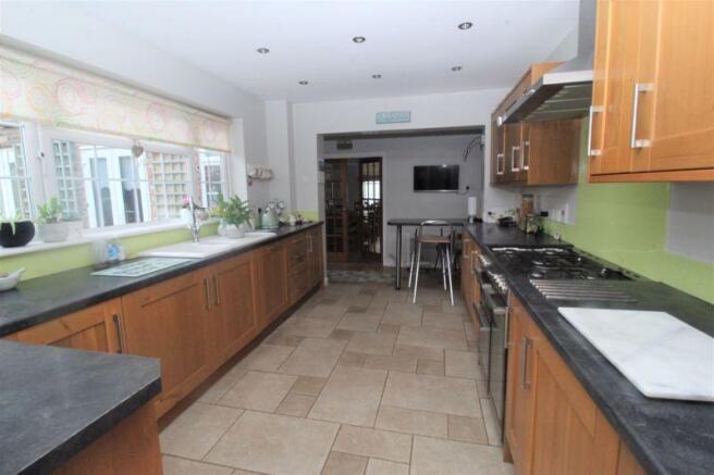 Kitchen/Breakfast Room