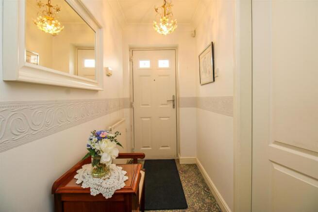 3 bed Town House for sale Image 6