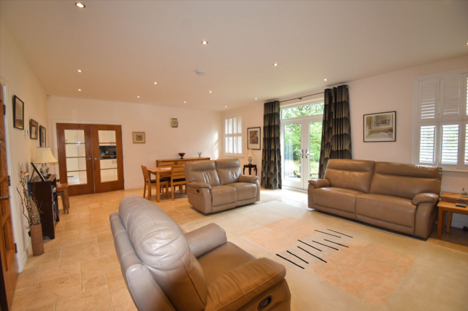 Sitting / Dining Room