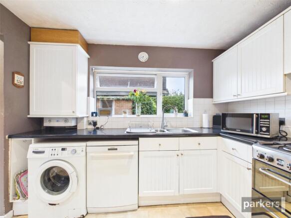 Cornfield Road, Woodley, Reading, Berkshire, RG5 photo 4
