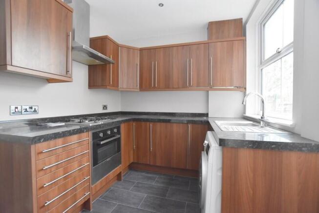 Ashfields New Road, Newcastle-under-Lyme, ST5 photo 4