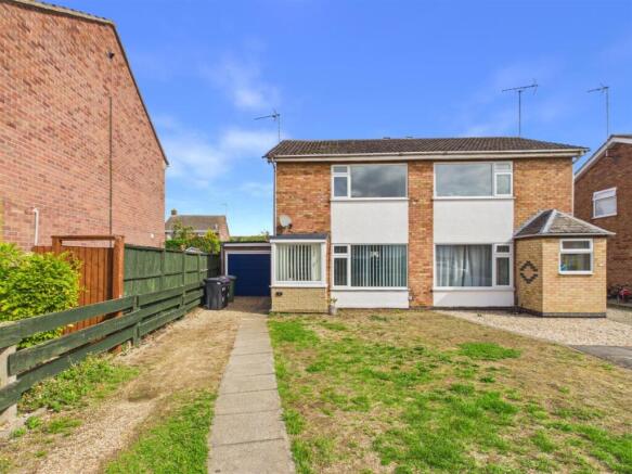 Troon Close, Stamford