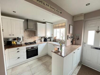 Dakota Close, Bowerhill, SN12