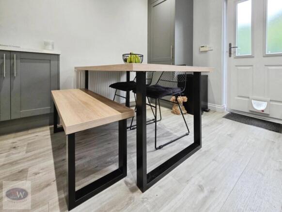 2 bed Semi-Detached for sale Image 8