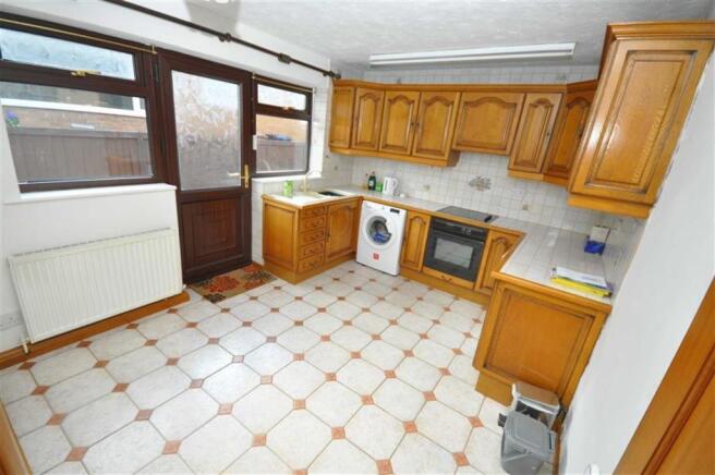 KITCHEN/BREAKFAST