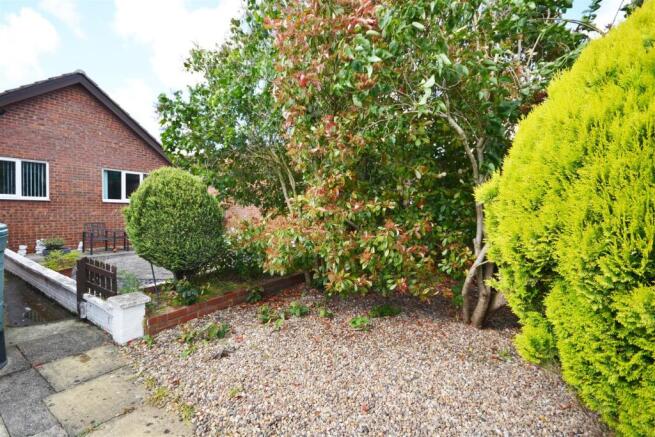 3 bed Bungalow for sale Image 9