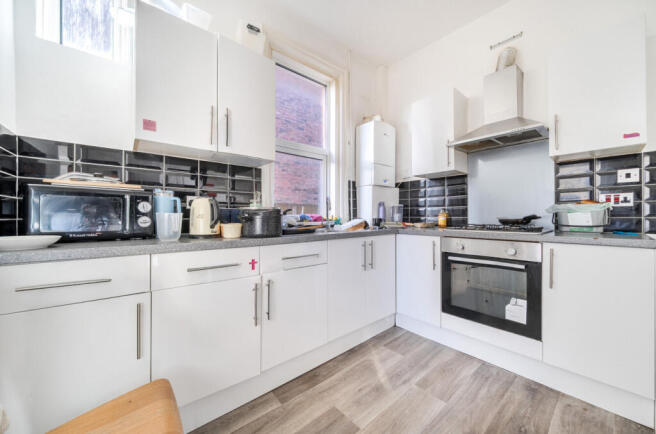 1406441-11-697cad...