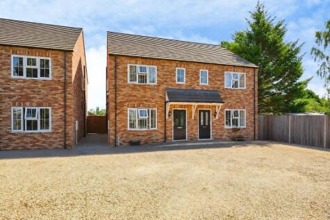Chapelfield Road, Guyhirn, Wisbech, Cambridgeshire, PE13 4EE