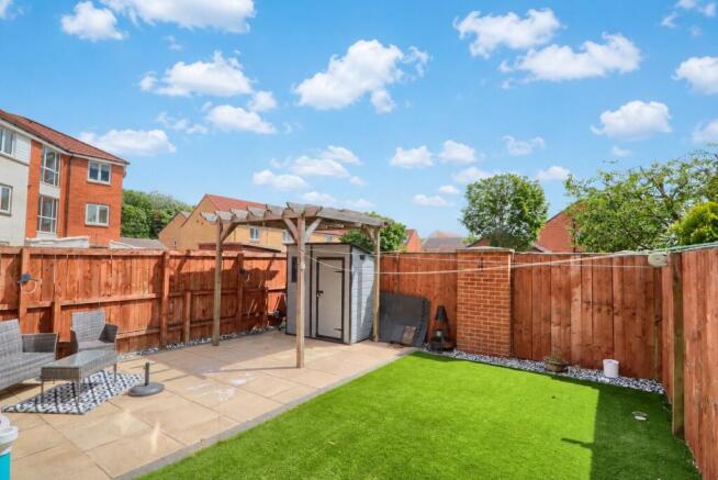 3 bed Semi-Detached for sale Image 6