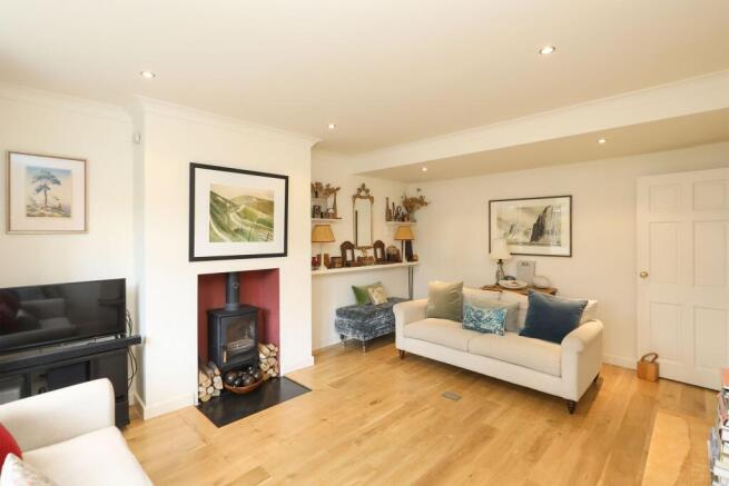 4 bed Semi-Detached for sale Image 12