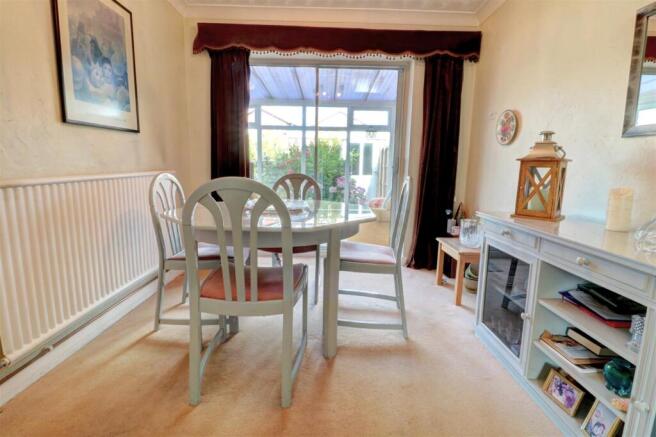 Dining Area.jpg