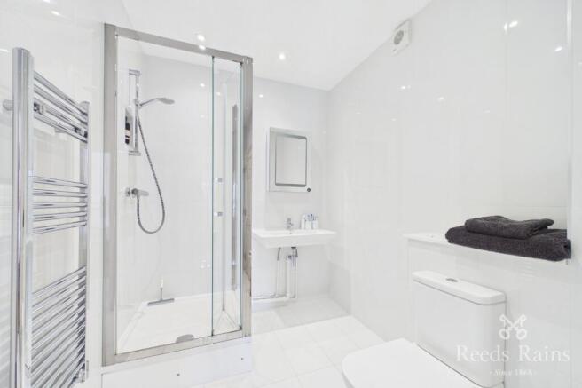 2 bed Apartment to rent Image 9