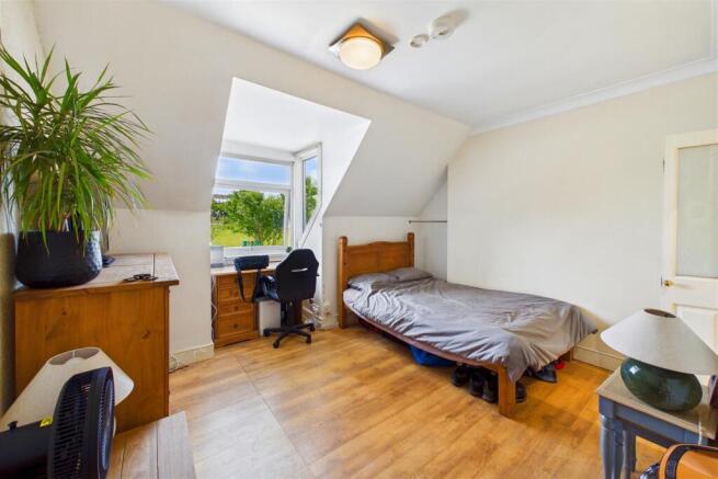 Studio Room