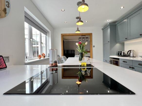 KITCHEN BREAKFAST ROOM