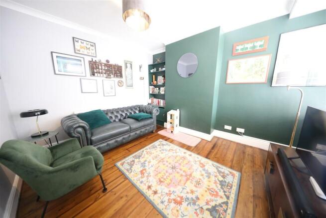 1 Riversdale - Lounge.jpeg