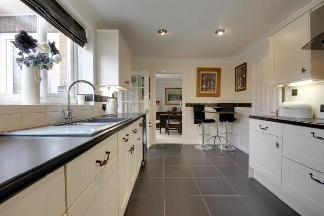 Kitchen - Alternative View