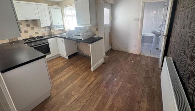 FULL WIDTH KITCHEN DINER..jpg